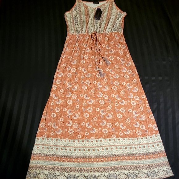 *NWT* Artesia Pink Floral Maxi Dress - Picture 1 of 3